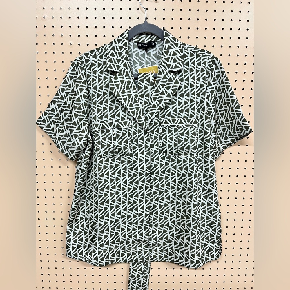 DECJUBA Monochrome Patterned Women’s Shirt